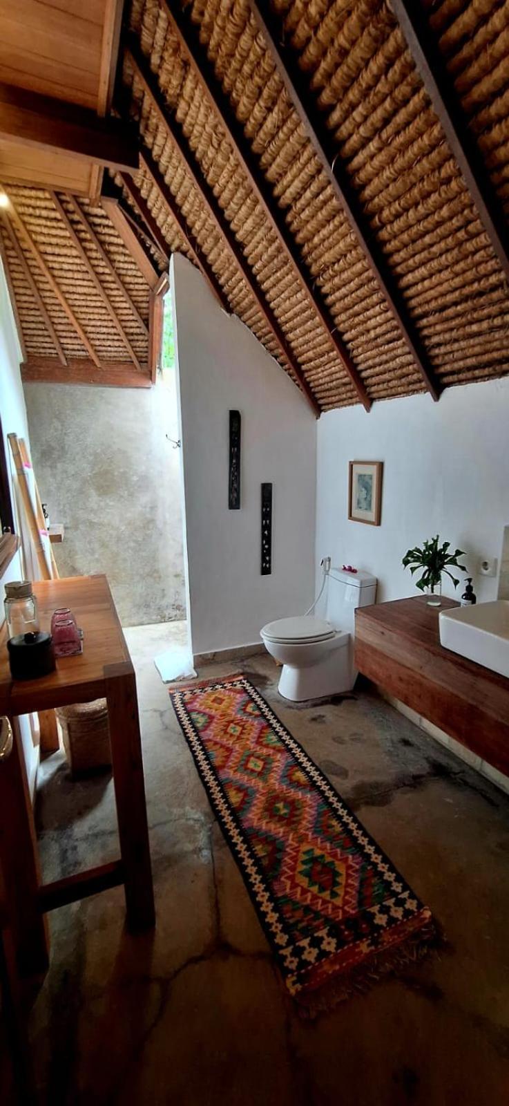 גילי אייר Manusia Dunia Green Lodge מראה חיצוני תמונה